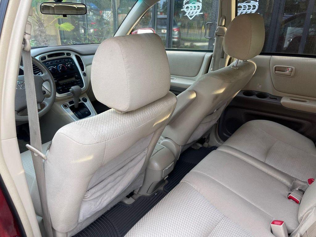 used 2007 Toyota Highlander car, priced at $6,999