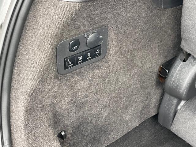 used 2012 Lincoln MKT car, priced at $8,999