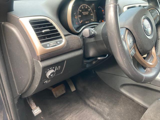 used 2015 Jeep Grand Cherokee car, priced at $15,200