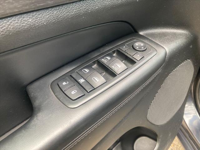 used 2015 Jeep Grand Cherokee car, priced at $15,200