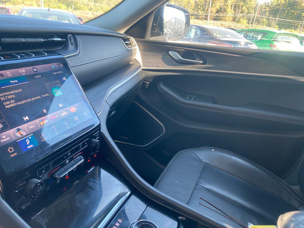 used 2022 Jeep Grand Cherokee L car, priced at $31,400