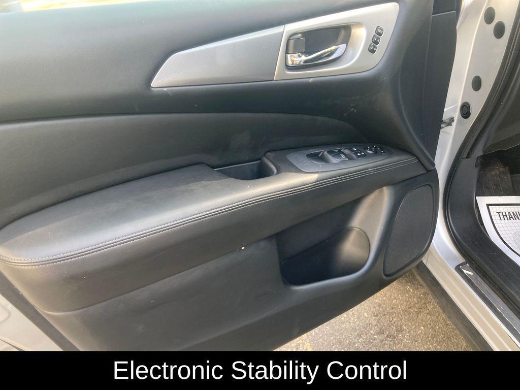 used 2019 Nissan Pathfinder car, priced at $18,000