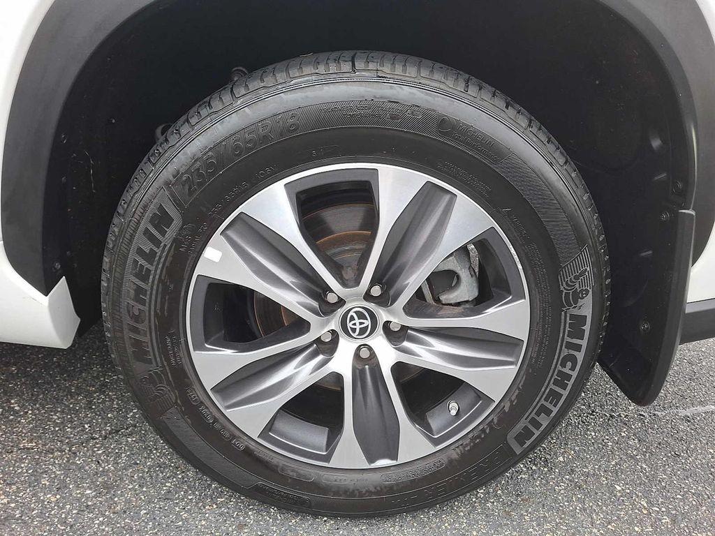 used 2023 Toyota Highlander car, priced at $34,220