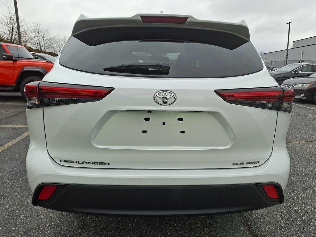 used 2023 Toyota Highlander car, priced at $34,220
