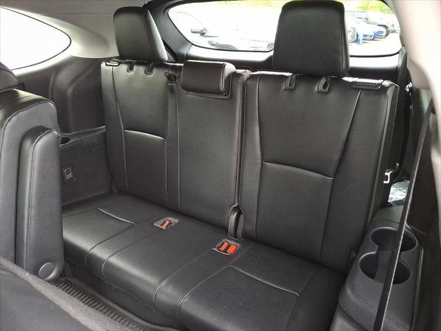 used 2022 Toyota Highlander car, priced at $34,235