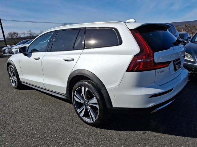 used 2023 Volvo V60 Cross Country car, priced at $40,995