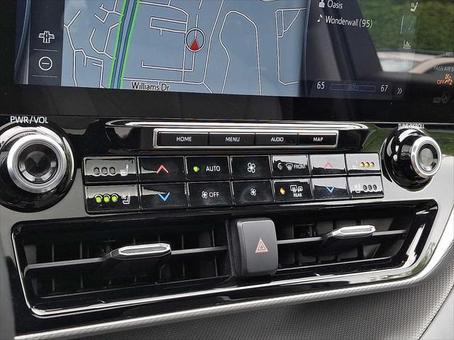 used 2022 Toyota Highlander car, priced at $36,889