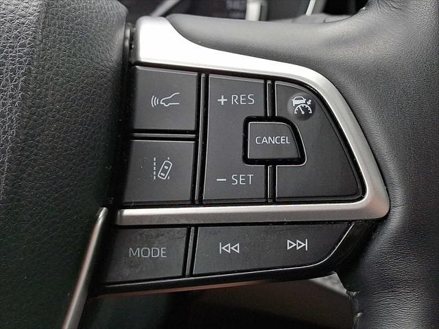 used 2022 Toyota Highlander car, priced at $36,889