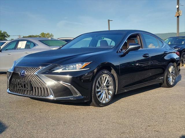 used 2019 Lexus ES 300h car, priced at $35,088