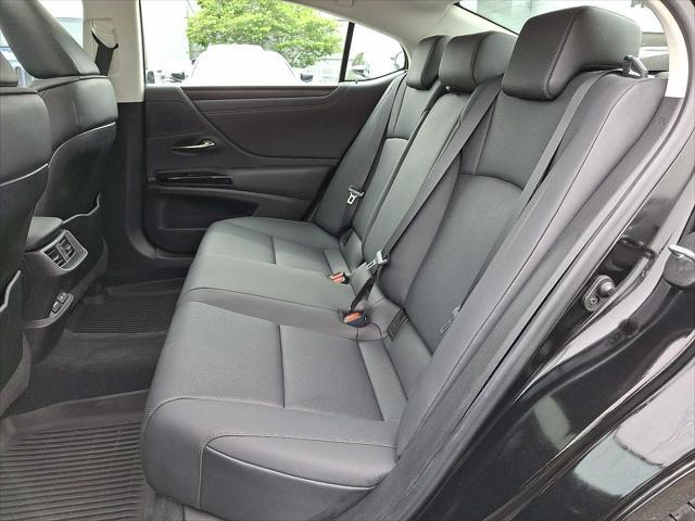 used 2022 Lexus ES 350 car, priced at $37,862