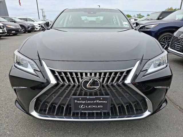 used 2022 Lexus ES 350 car, priced at $37,862