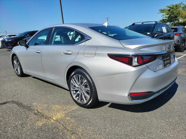 used 2021 Lexus ES 250 car, priced at $29,522