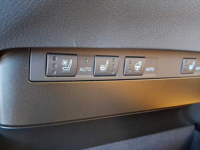 new 2025 Lexus ES 300h car, priced at $50,639