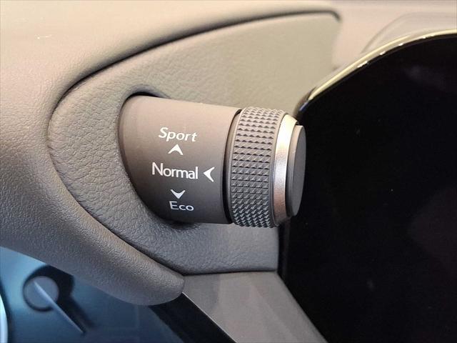 new 2025 Lexus ES 300h car, priced at $50,639