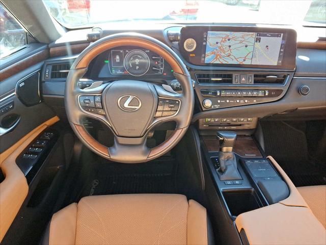 used 2022 Lexus ES 300h car, priced at $39,774