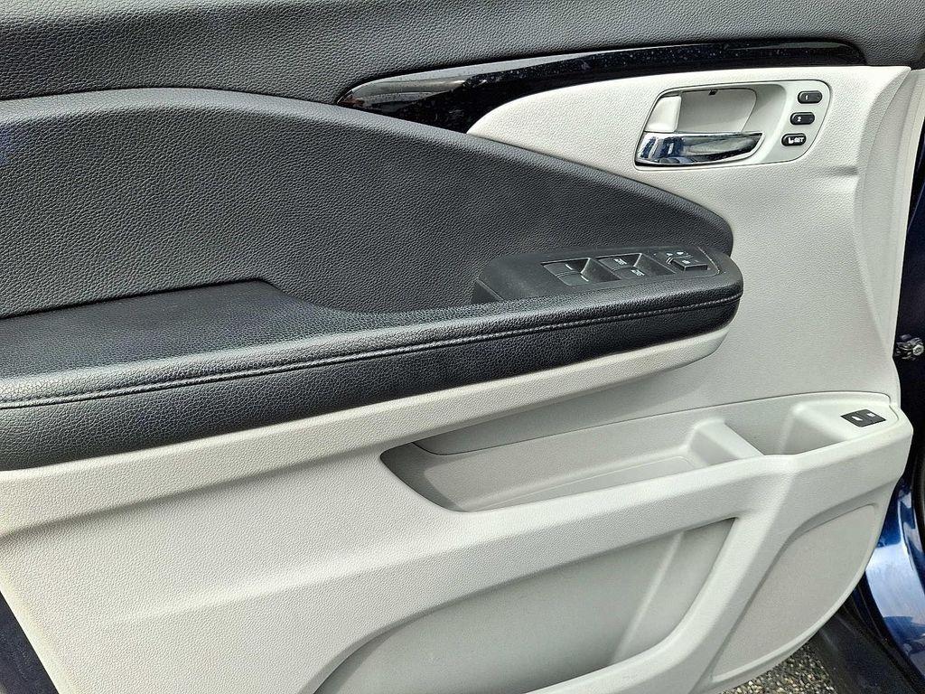 used 2017 Honda Pilot car, priced at $19,313