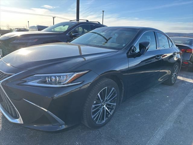 used 2023 Lexus ES 300h car, priced at $36,495