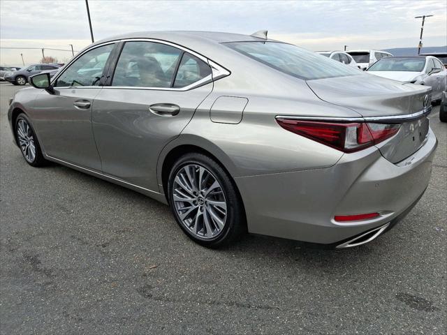 used 2021 Lexus ES 350 car, priced at $31,622