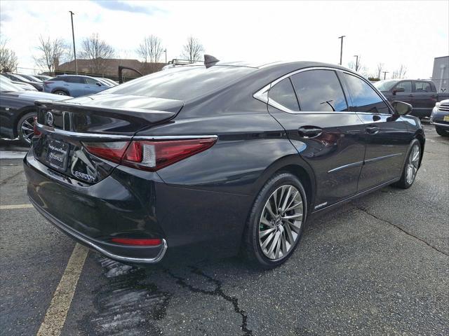 used 2022 Lexus ES 300h car, priced at $37,050