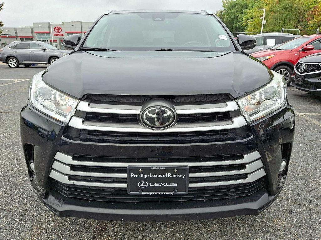 used 2017 Toyota Highlander car, priced at $21,389