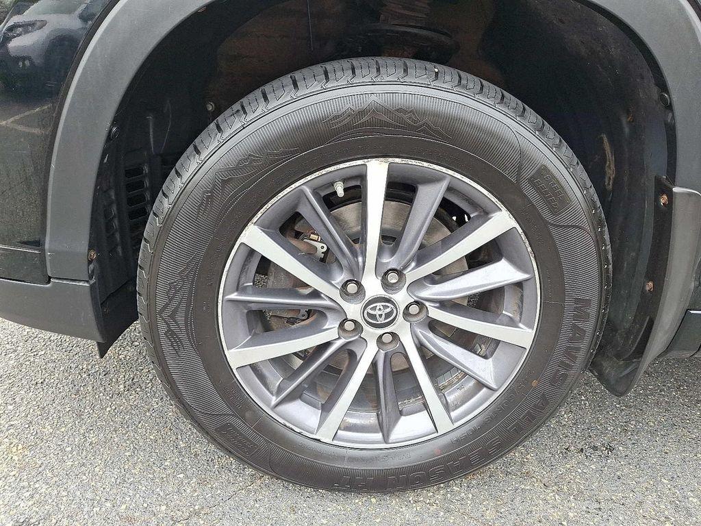 used 2017 Toyota Highlander car, priced at $21,389