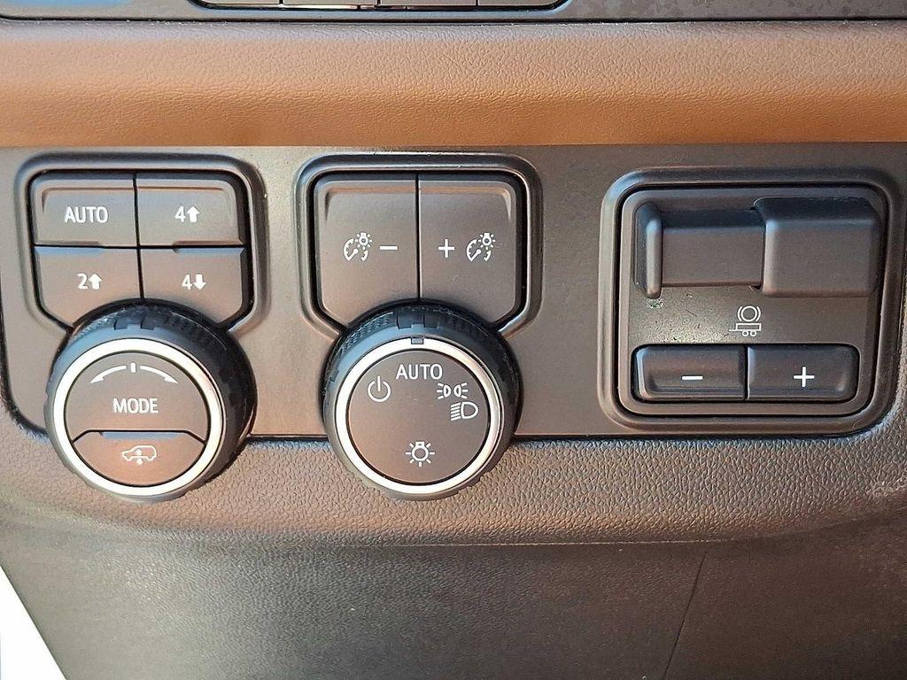 used 2024 Chevrolet Tahoe car, priced at $65,979