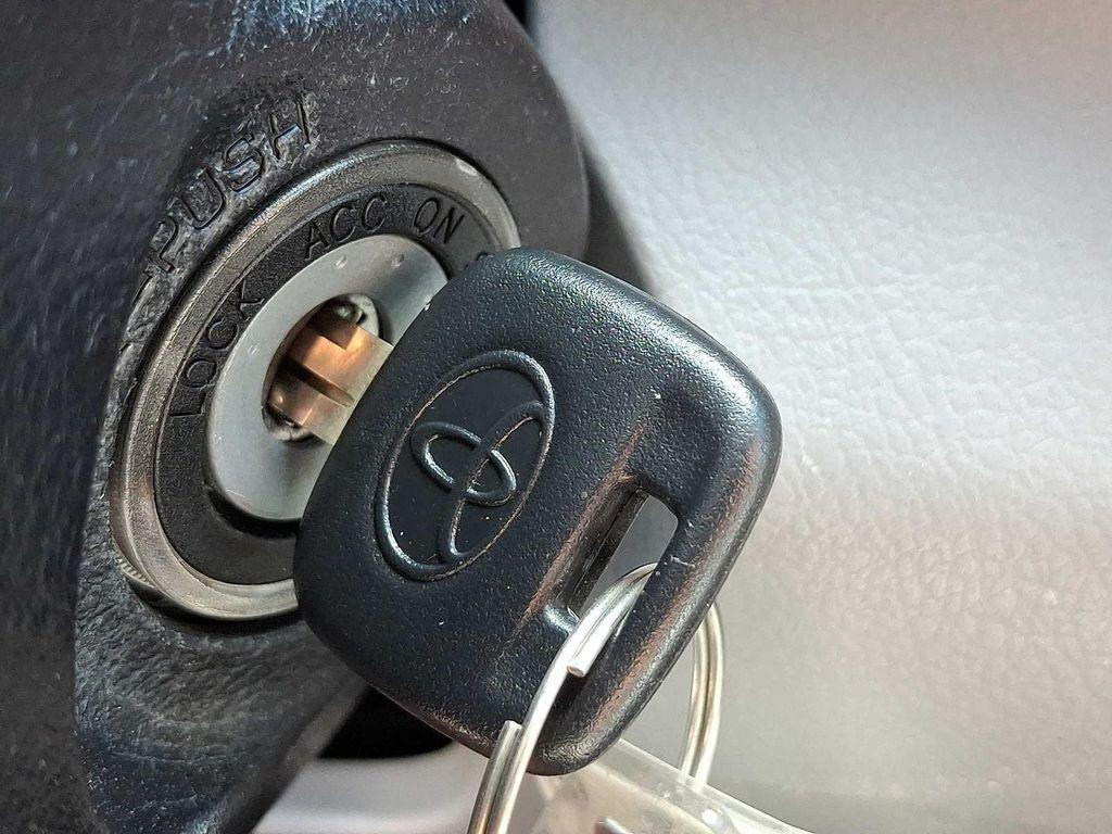 used 2008 Toyota Highlander car, priced at $7,695