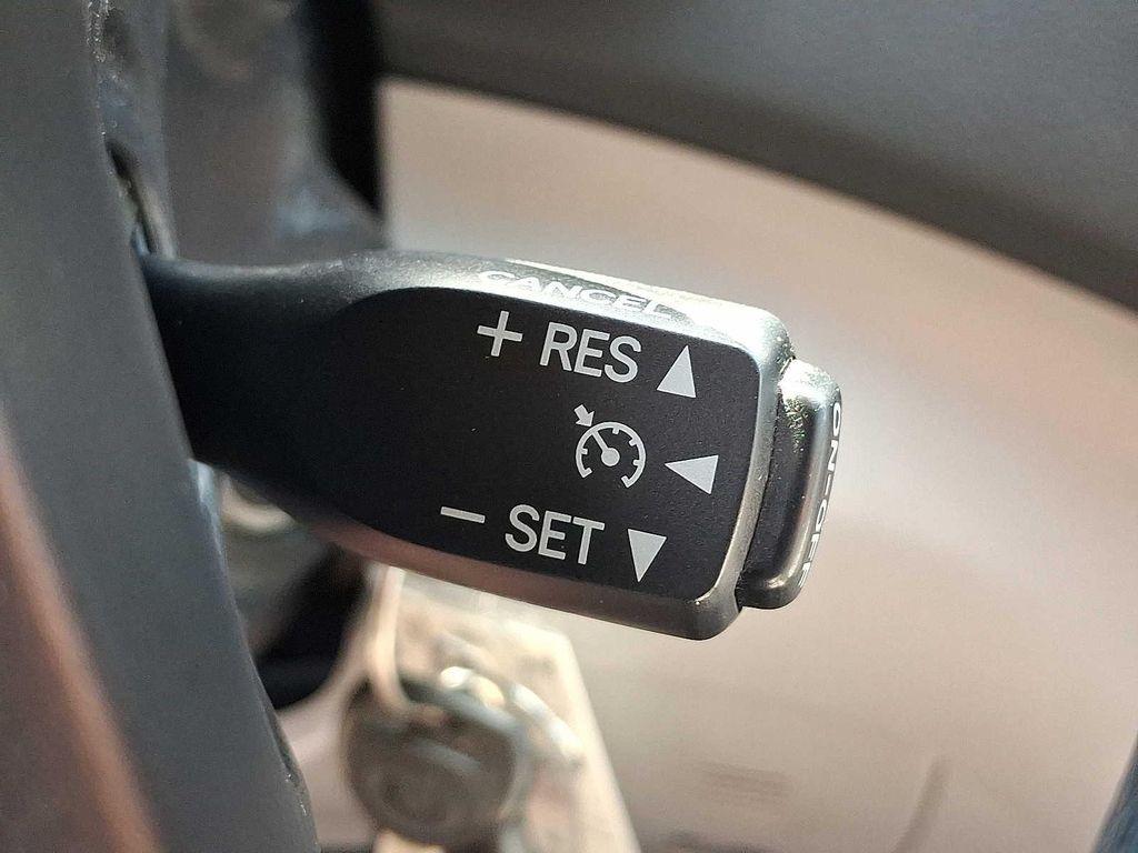 used 2008 Toyota Highlander car, priced at $7,695