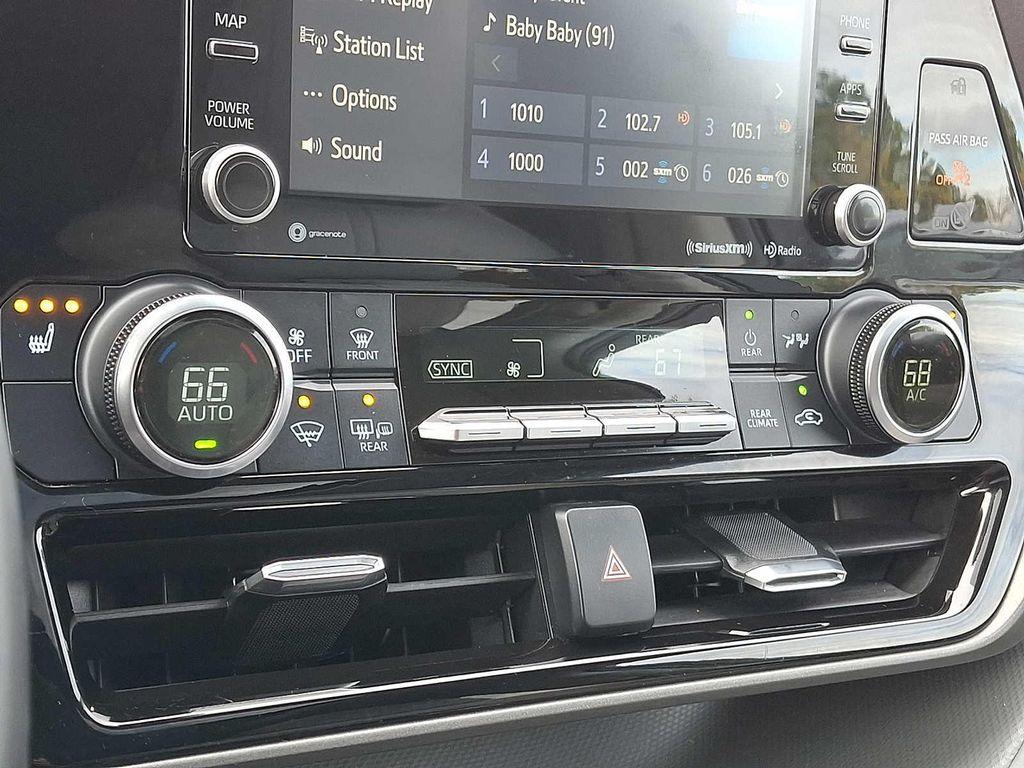 used 2022 Toyota Highlander car, priced at $37,378