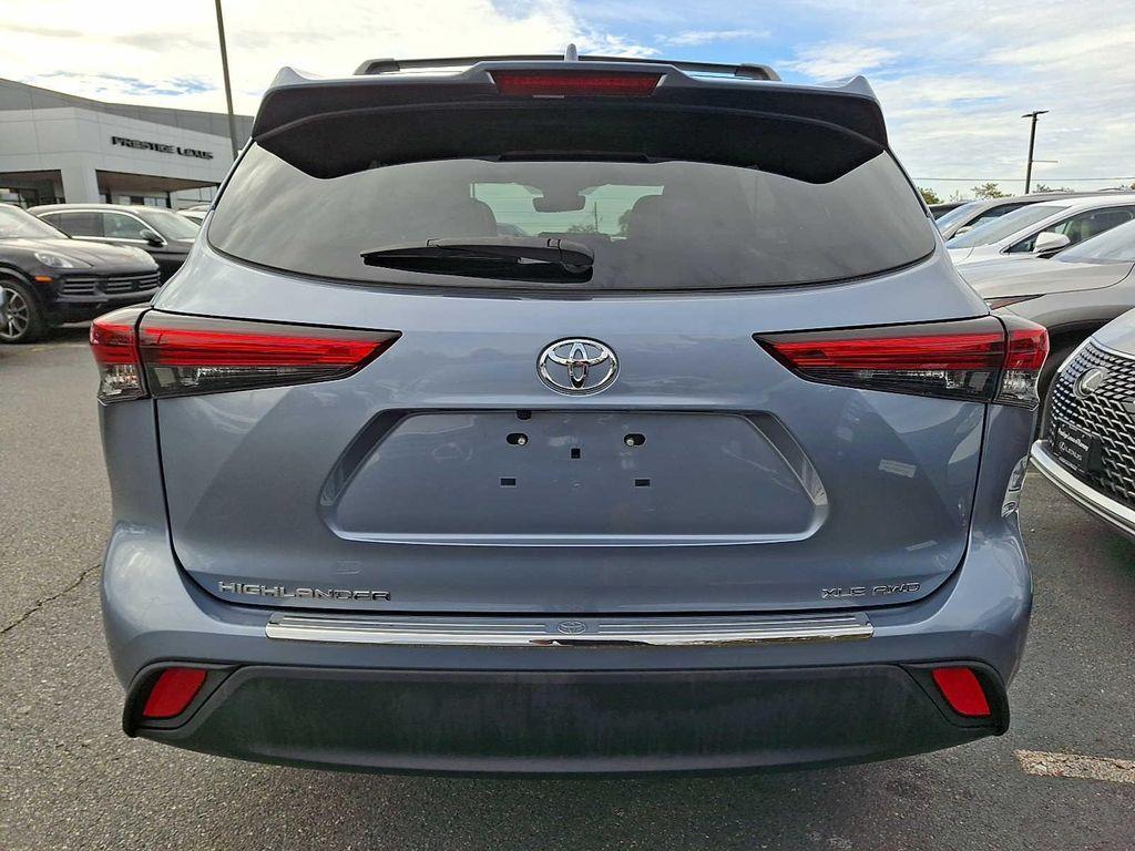 used 2022 Toyota Highlander car, priced at $37,378