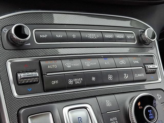 used 2022 Hyundai Santa Fe car, priced at $27,999