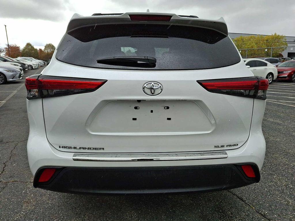 used 2022 Toyota Highlander car, priced at $34,802