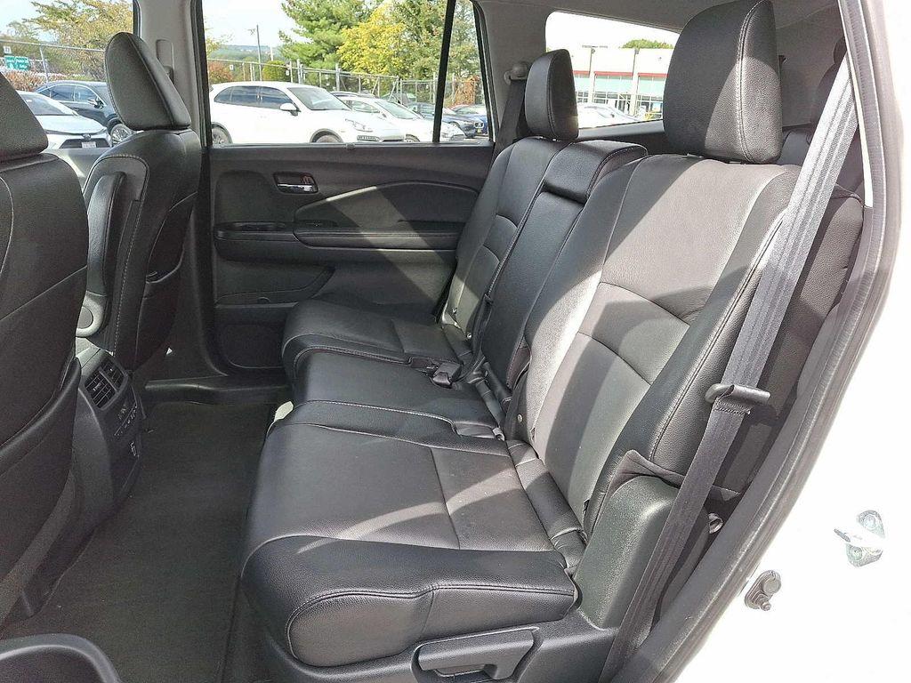 used 2021 Honda Pilot car, priced at $23,252