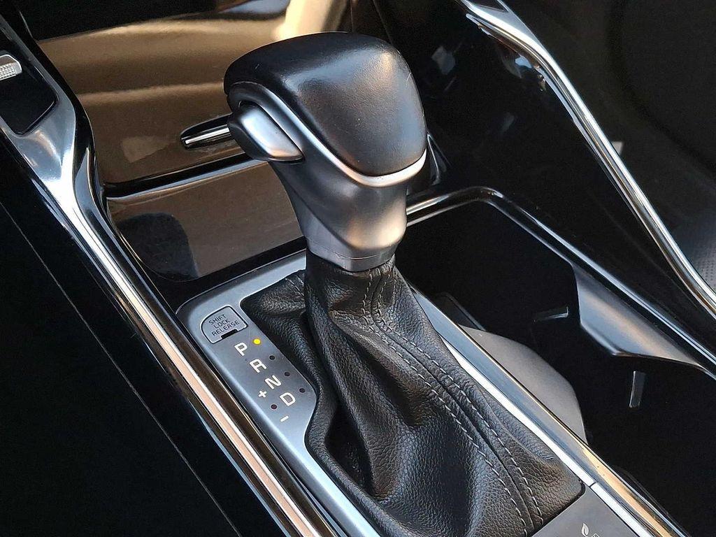 used 2021 Kia Sorento car, priced at $17,081