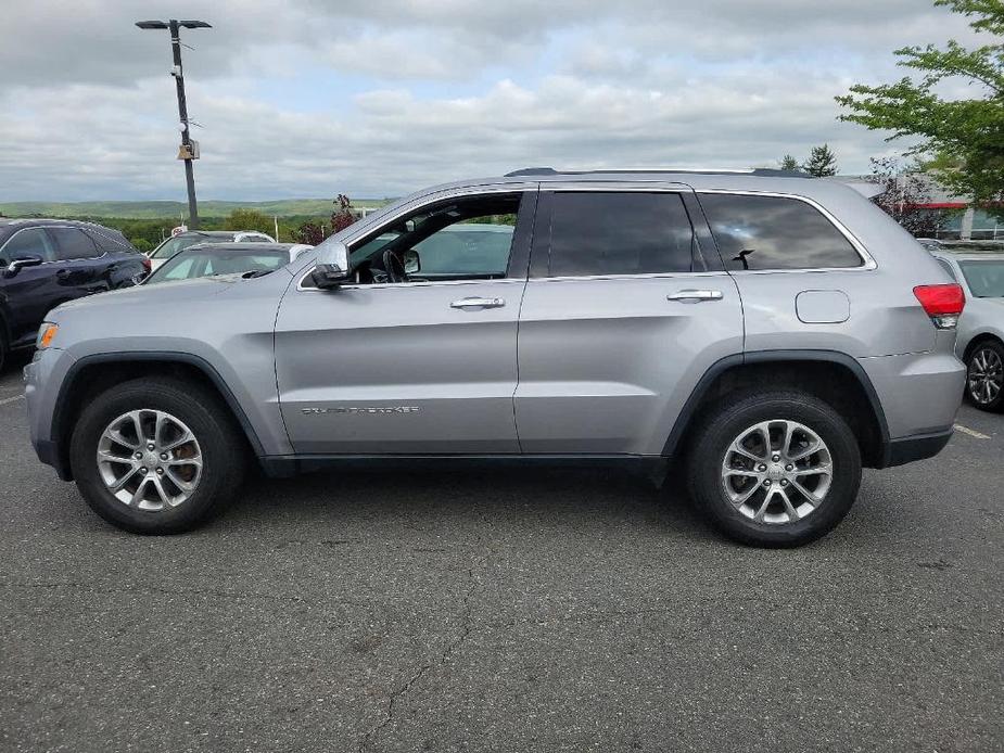 used 2015 Jeep Grand Cherokee car, priced at $14,884
