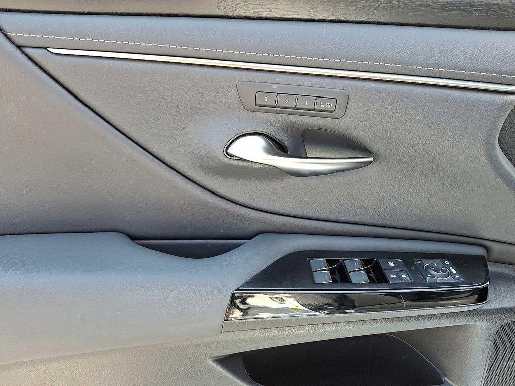 used 2023 Lexus ES 350 car, priced at $35,252