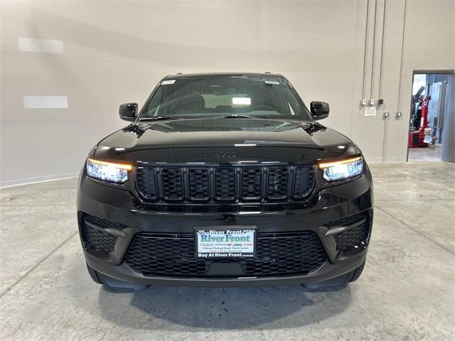 new 2025 Jeep Grand Cherokee car, priced at $44,769