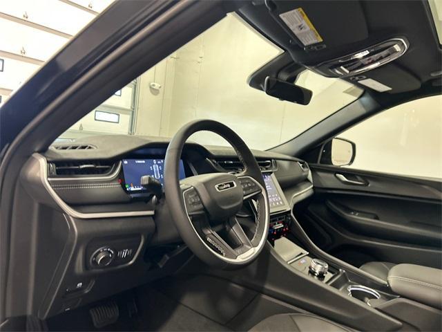 new 2025 Jeep Grand Cherokee car, priced at $44,769
