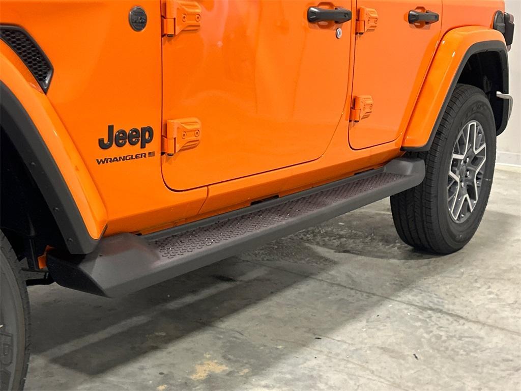 new 2025 Jeep Wrangler car, priced at $50,980