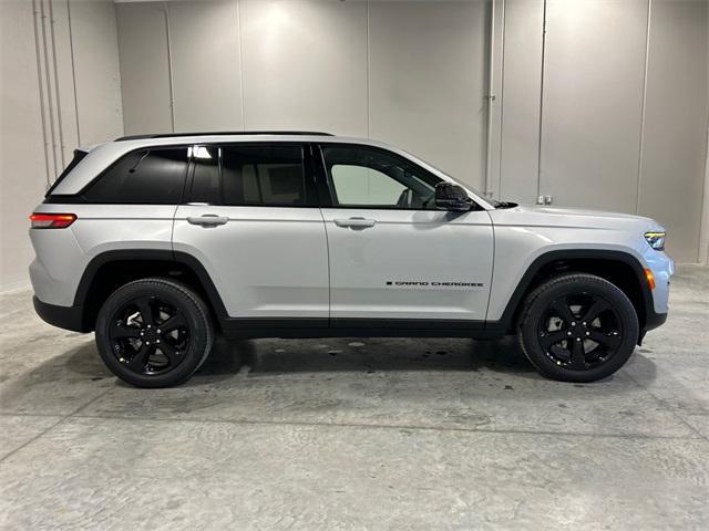 new 2025 Jeep Grand Cherokee car, priced at $51,536