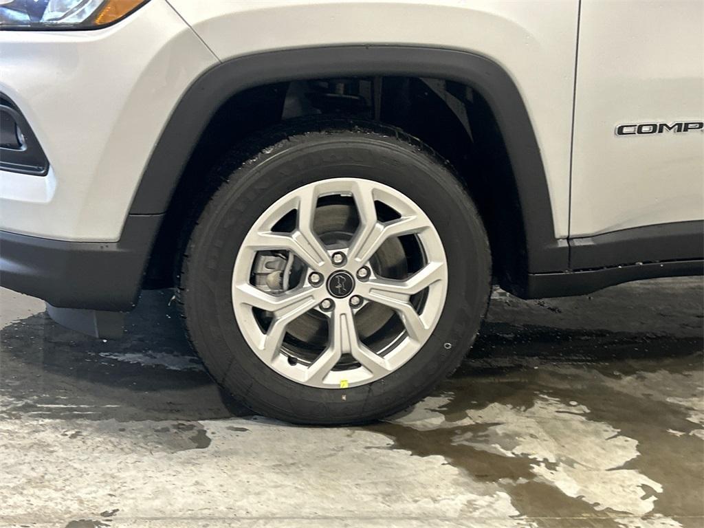 new 2025 Jeep Compass car, priced at $32,045