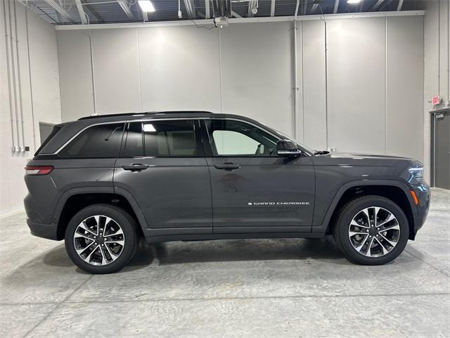 new 2025 Jeep Grand Cherokee car, priced at $54,672