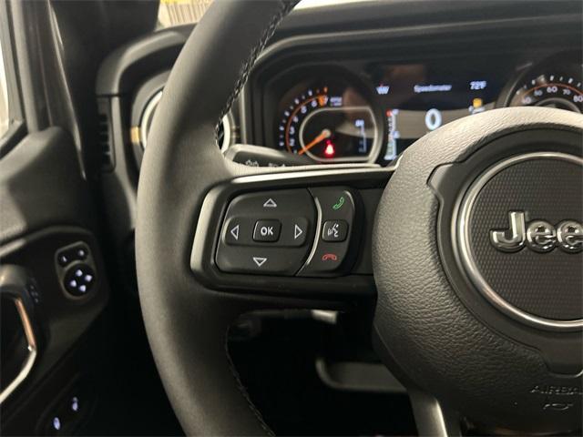 new 2025 Jeep Gladiator car, priced at $47,366
