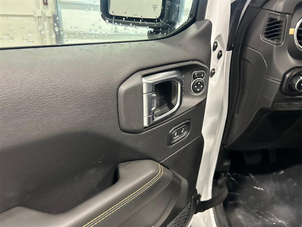 new 2025 Jeep Wrangler car, priced at $51,924