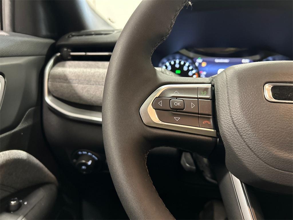 new 2025 Jeep Compass car, priced at $30,184