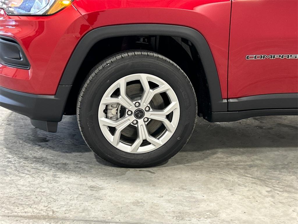 new 2025 Jeep Compass car, priced at $30,184