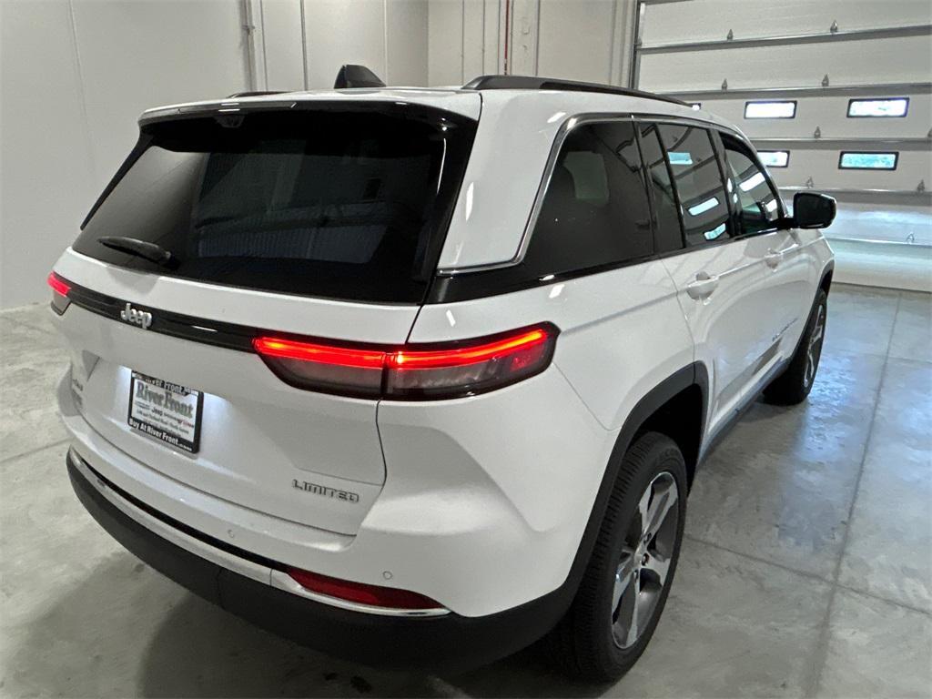 new 2025 Jeep Grand Cherokee car, priced at $48,930
