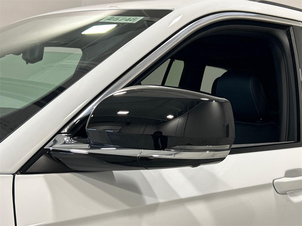new 2025 Jeep Grand Cherokee car, priced at $48,930