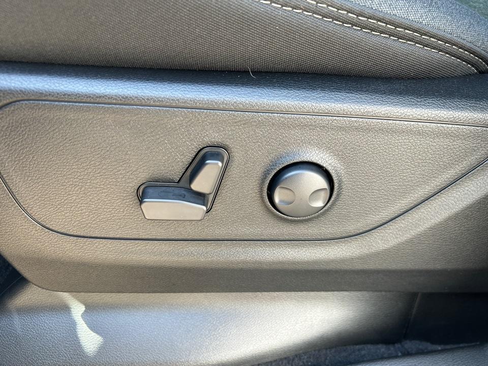 new 2025 Ram 1500 car, priced at $53,069