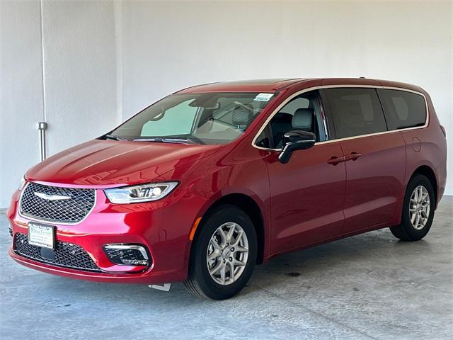 new 2025 Chrysler Pacifica car, priced at $44,204